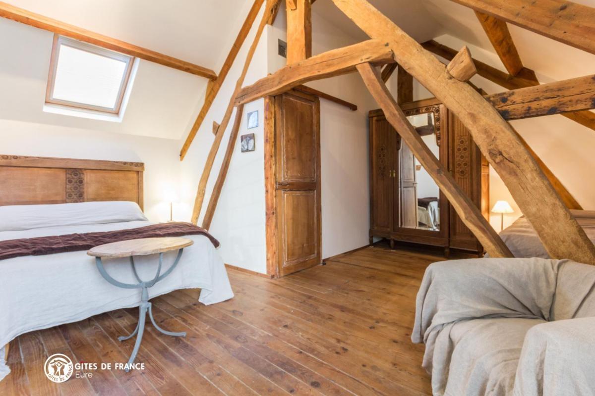 Bed and Breakfast Ferme De La Cacheterie, Fleury-la-Forêt Zewnętrze zdjęcie